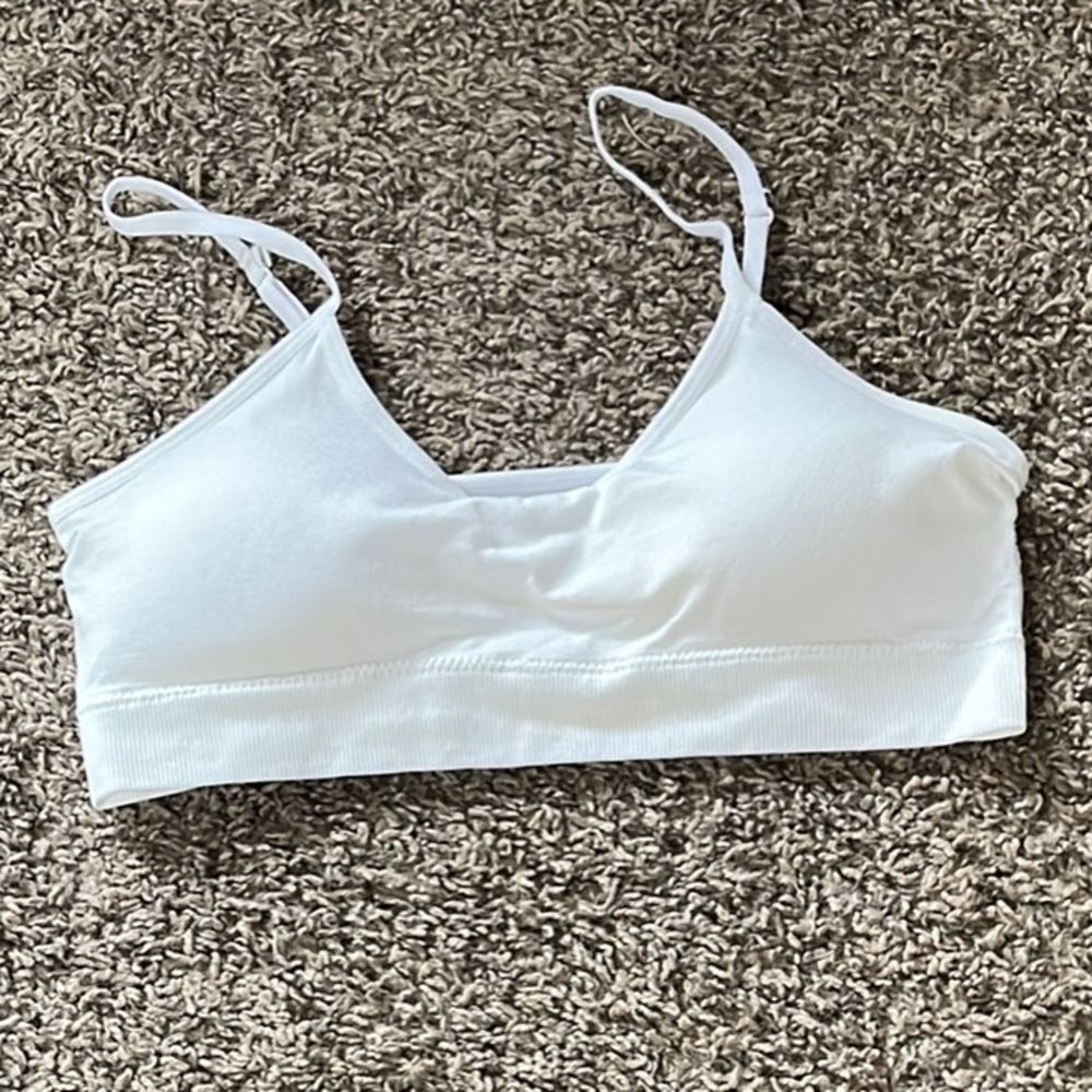 New White lightly padded Sports Bra
